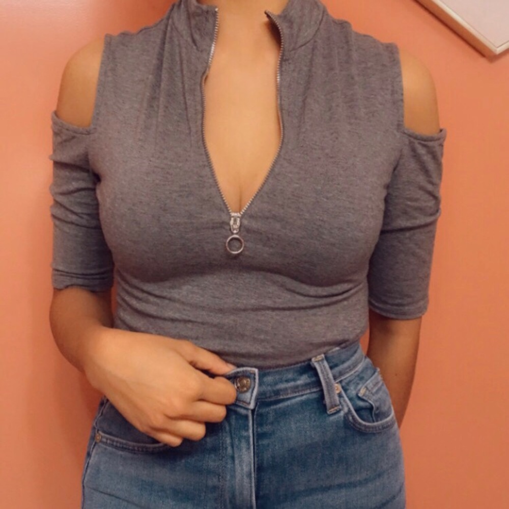 Guess zipper top